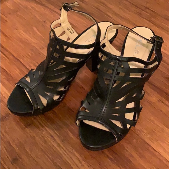 CL By Laundry black heels - Picture 2 of 6